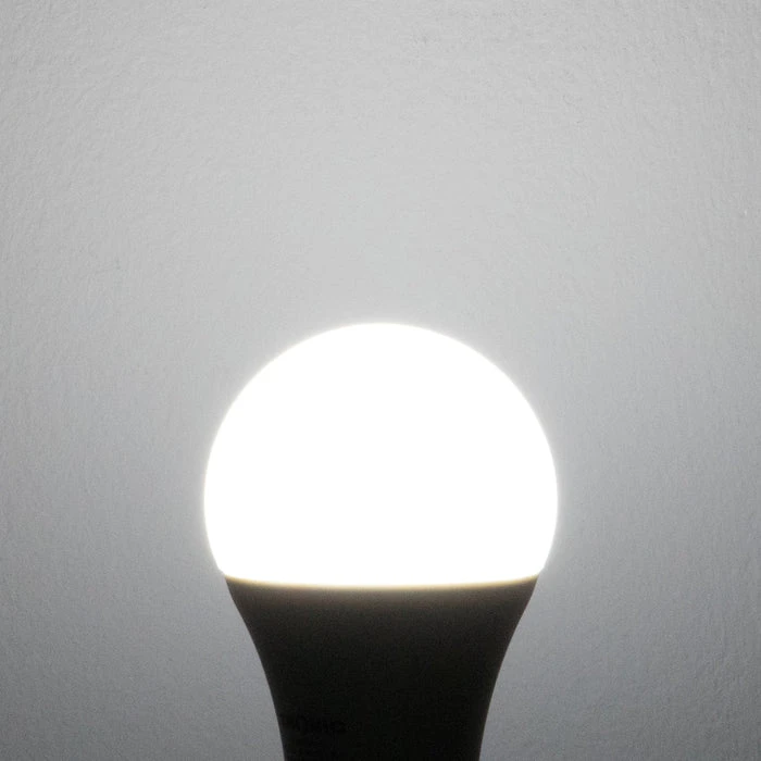 Tronic 9 Watts Colour Changing Led B22 (Pin) Bulb 4 Tronic 9 Watts Colour Changing Led B22 (Pin) Bulb